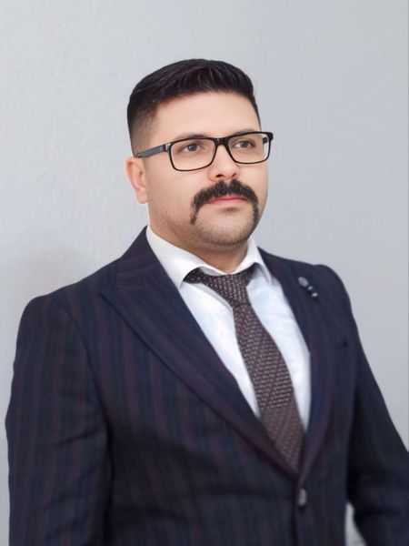 پرونده:متین فیروز.jpg